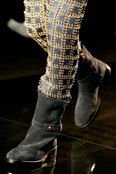 Look 8